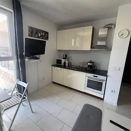 Cosy Next To The Mall דירה סופיה