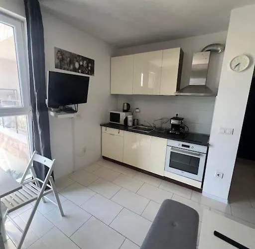 Cosy Next To The Mall Apartament Sofia